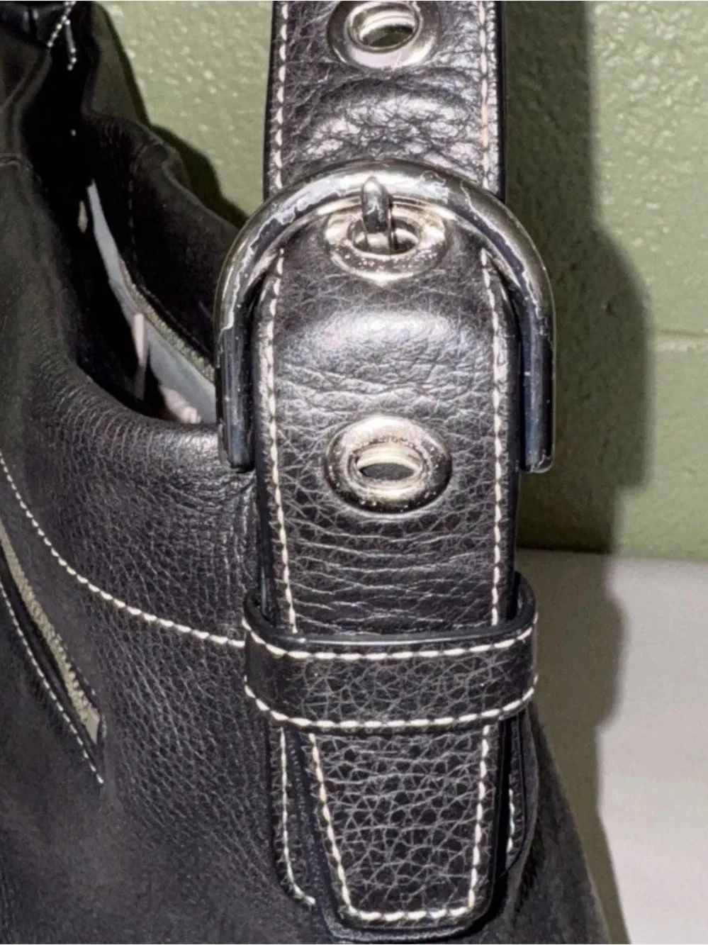 Coach Black Pebbled Leather Shoulder Hand Bag Buckle Adj Handle Hang Tag F15064